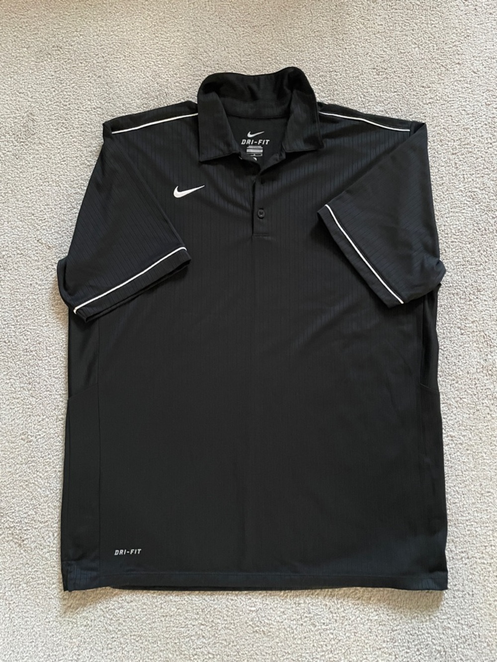 Nike Dri‑Fit Performance Polo Men’s Large Black Tonal Stripe